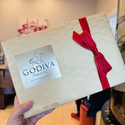 Bellaire Dental Center, P.A. - Jita guessed Dr.Trina's height correctly and she gave him a Christmas present! .^_^