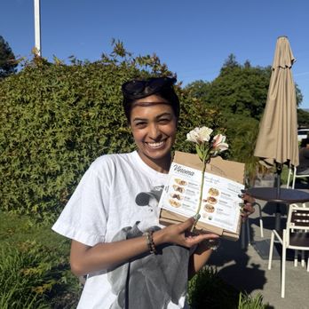 Vinoma - box with flower! - Empanadas Near Me - Rohnert Park, California Vinoma - box with flower! - Empanadas Near Me - Rohnert Park, California