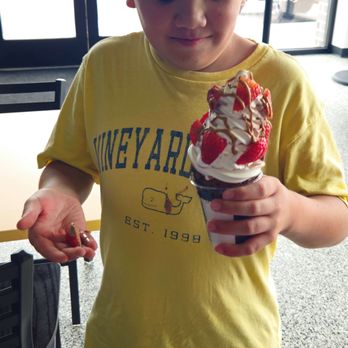 Crispy Cones - Huge portions - Ice Cream & Frozen Yogurt Near Me - Allison Park, Pennsylvania