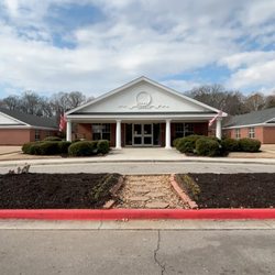 Huntsville Health & Rehabilitation - Front of the Building