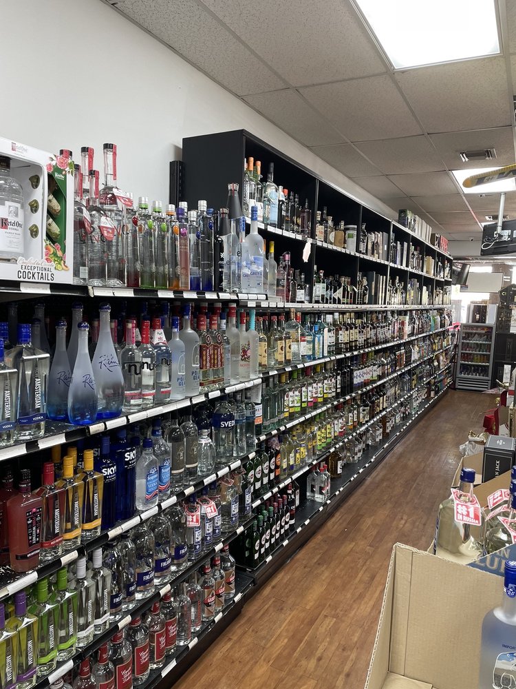 COUNTRY WALK LIQUORS Updated August 2024 16 Photos 13785 SW 152nd