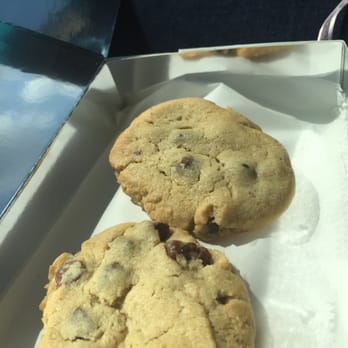Tiff's Treats - Freshly baked chocolate chip cookies. - Desserts Near Me - Irving, Texas Tiff's Treats - Freshly baked chocolate chip cookies. - Desserts Near Me - Irving, Texas