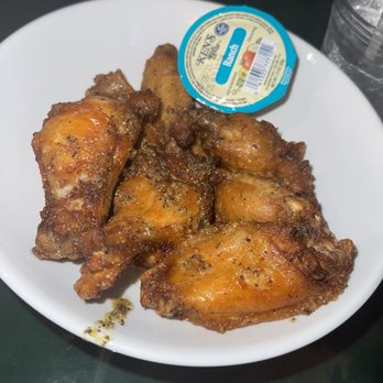 Slush Restaurant and Bar - Lemmon pepper wings - Tapas/Small Plates Near Me - Atlanta, Georgia Slush Restaurant and Bar - Lemmon pepper wings - Tapas/Small Plates Near Me - Atlanta, Georgia
