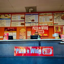 Pizza N Wing Stop - Front entrance