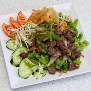 Pho Ba Co - Xà lách bò lúc lắc: house salad with stir fried beef tenderloin - Vietnamese Near Me - Irvine, California Pho Ba Co - Xà lách bò lúc lắc: house salad with stir fried beef tenderloin - Vietnamese Near Me - Irvine, California