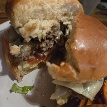 The Union Jack Pub & Restaurant - Smashburger - British Near Me - Winchester, Virginia