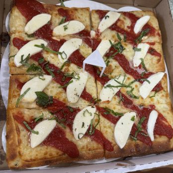 Slice House by Tony Gemignani - Grandma pizza - Pizza Near Me - Thousand Oaks, California