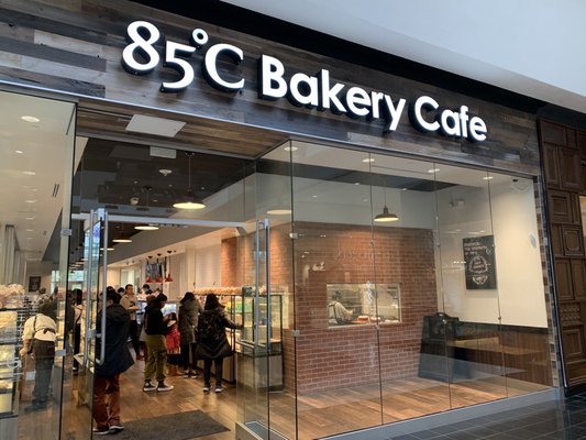85°C Bakery Cafe by null