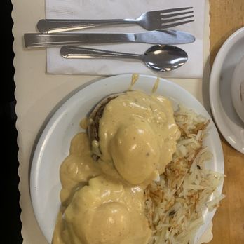 Vic's Waffle House - Breakfast & Brunch Near Me - Tewksbury, Massachusetts Vic's Waffle House - Breakfast & Brunch Near Me - Tewksbury, Massachusetts