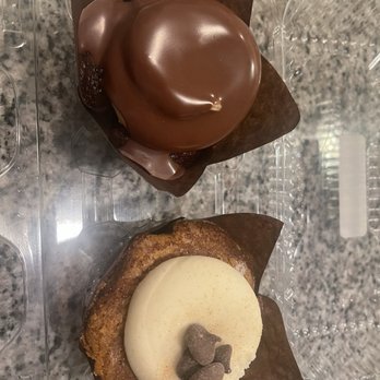 Cravings - Alisha's Cupcakes - Reese's and pumpkin chocolate chip - Bakeries Near Me - Pleasant Grove, Utah