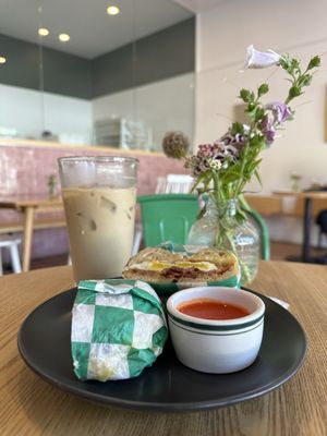 Wingen Bakery & Restaurant by null