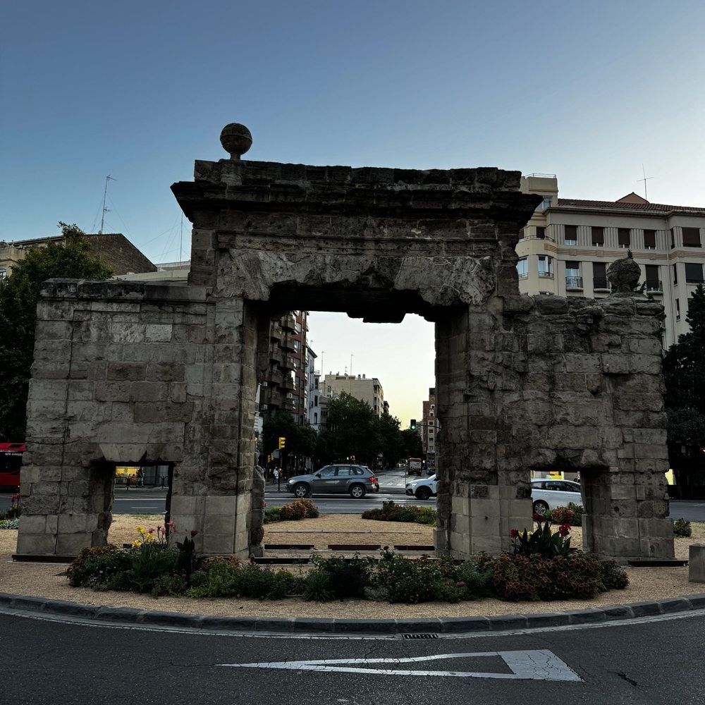 The Best 10 Landmarks & Historical Buildings near Espumosos in Zaragoza -  Yelp