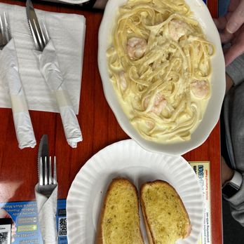 Three Brothers Italian Restaurant - shrimp Fettuccini Alfredo with Garlic Bread (lunch special) - Pizza Near Me - Odenton, Maryland Three Brothers Italian Restaurant - shrimp Fettuccini Alfredo with Garlic Bread (lunch special) - Pizza Near Me - Odenton, Maryland