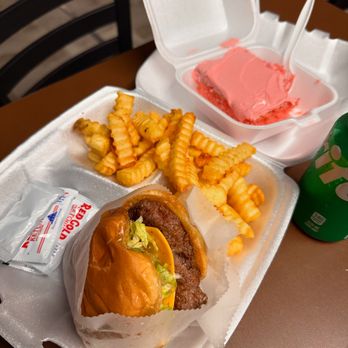 Chilli Black Grub Shop - Burger platter - Barbeque Near Me - Lafayette, Louisiana