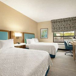Hampton Inn Portland-Airport - Guest room