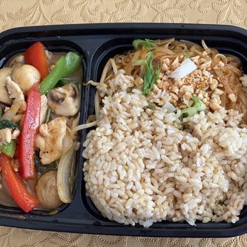 Thai Wisdom Bistro - Basil chicken lunch combo - Thai Near Me - Kirkland, Washington Thai Wisdom Bistro - Basil chicken lunch combo - Thai Near Me - Kirkland, Washington