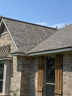 Longhorn Roofing Logo