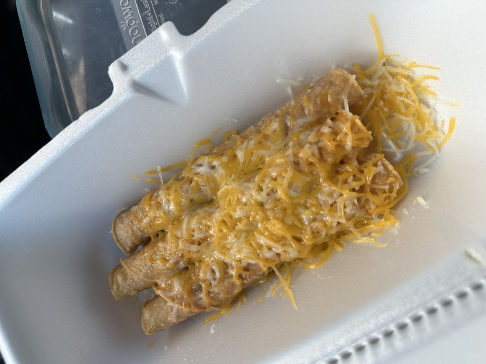 Mama Loli’s Mexican Food