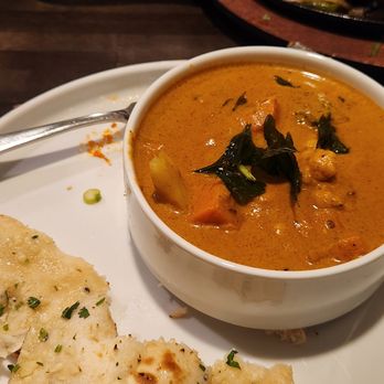 Spice Indian Cuisine - ALOO GOBI - Potatoes and cauliflower with onion & bell pepper cooked in tomato & onion sauce - Indian Near Me - Sarasota, Florida