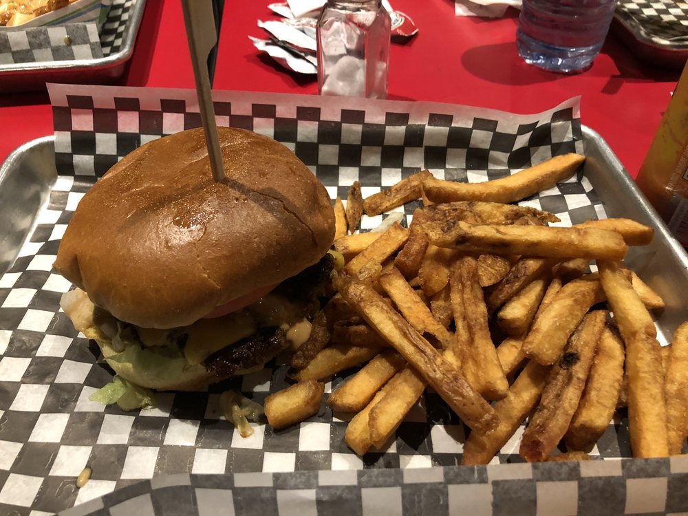 TOP GUN BURGER 10 Reviews 525 Richmond Street, London, Ontario