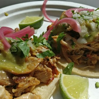 Dos Jefes - Chicken street tacos - Tacos Near Me Dos Jefes - Chicken street tacos - Tacos Near Me