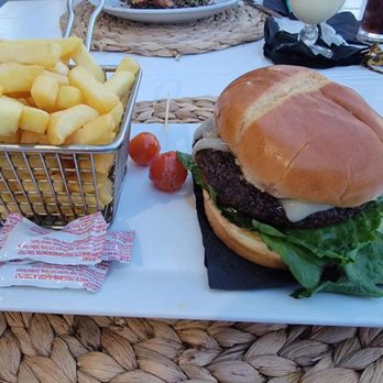 Blue Sail - I got the WAGYU BURGER AND FRIES.  MMMM MMMM. - Barbeque Near Me - Nassau, New York