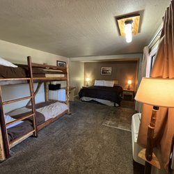 Family Room w/Bunk Beds