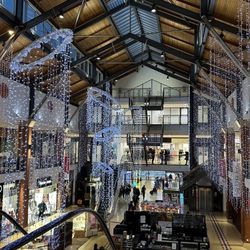 The Arcades - Christmas Decorations