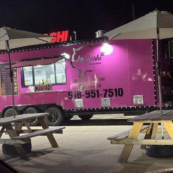 La Coshi - Food Trucks Near Me - Tulsa, Oklahoma