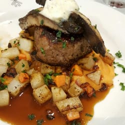 The Dutch filet with composed butter and mushrooms.