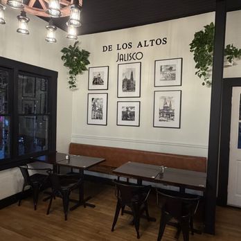 De Los Altos Restaurant - Inside restaurant - American Near Me - Julian, California De Los Altos Restaurant - Inside restaurant - American Near Me - Julian, California
