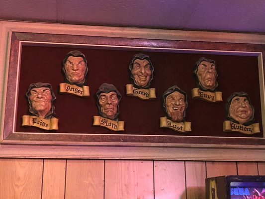 Don's Club Tavern by null