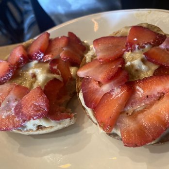Oromo Cafe - Bagel with in-house cream cheese, strawberries, + honey glaze. - Coffee & Tea Near Me - Chicago, Illinois