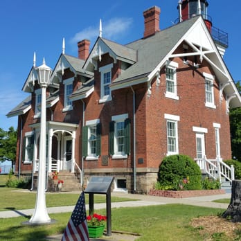 Dunkirk Historical Lighthouse & Veteran's Park Msm - Museums Near Me - Dunkirk, New York