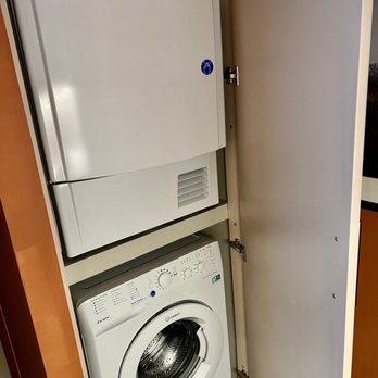 Native Edinburgh - Washer and dryer - Hotels Near Me - Edinburgh, EDH