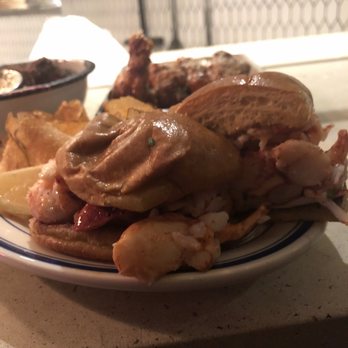 BeetleCat - Lobster Roll - Seafood Near Me - Atlanta, Georgia