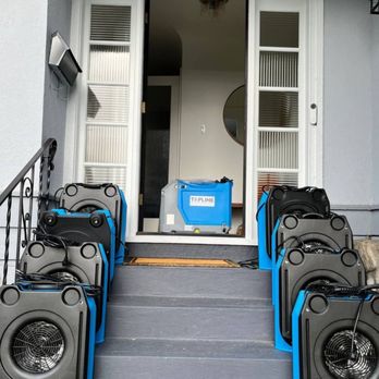 Novaco Restoration & Construction - sample of our equipment. - Damage Restoration Near Me - West Vancouver, British Columbia Novaco Restoration & Construction - sample of our equipment. - Damage Restoration Near Me - West Vancouver, British Columbia
