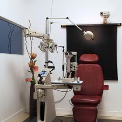 CURYEUX - la clinique des yeux - Photo