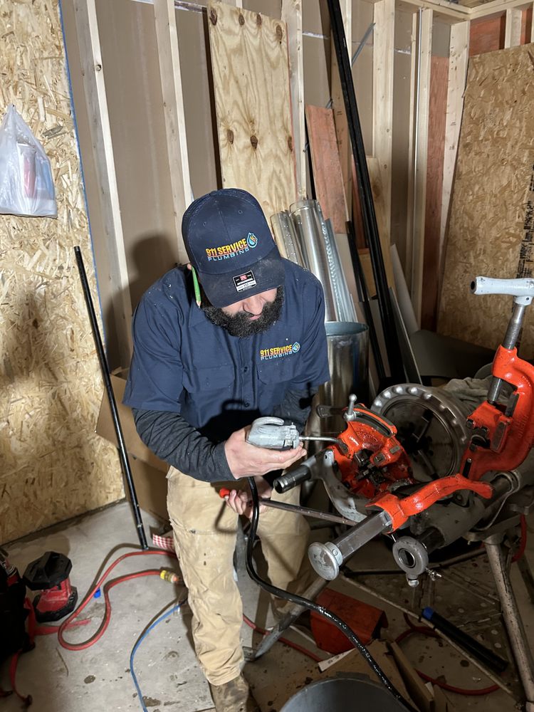 Slide of 911 Service Plumbing