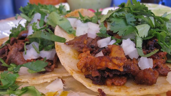 Taqueria Express by null