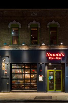 Nando's PERi-PERi by null