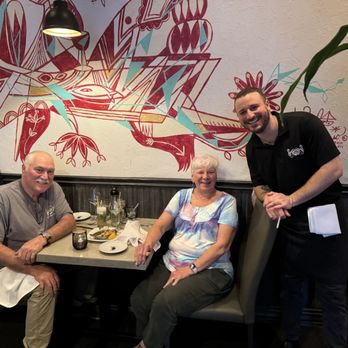 Chez Delmo - David that showed us where the restaurant was before they opened. Thank you! - Seafood Near Me - Montreal, Quebec