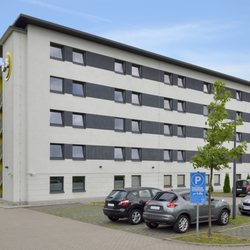 B&B Hotel Oberhausen am Centro - Parkplatz