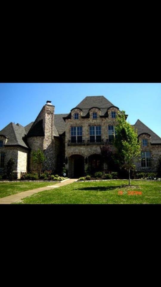 Slide of The Roof Guys