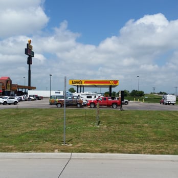 Love's Travel Stop - It's a truck stop. - Convenience Stores Near Me - Aurora, Nebraska
