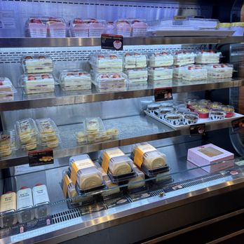 85°C Bakery Cafe-San Leandro - Bakeries Near Me - San Leandro, California 85°C Bakery Cafe-San Leandro - Bakeries Near Me - San Leandro, California