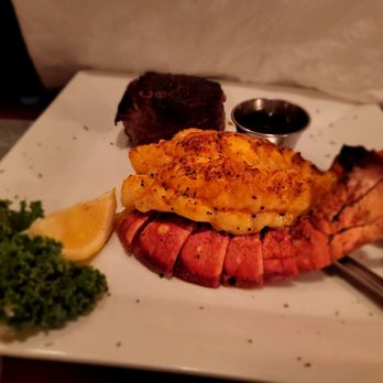 Forest Inn - Yum - New American Near Me - Morrison, Illinois