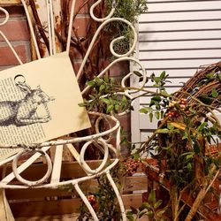 Vintage Home & Garden Marketplace - Home decor accents