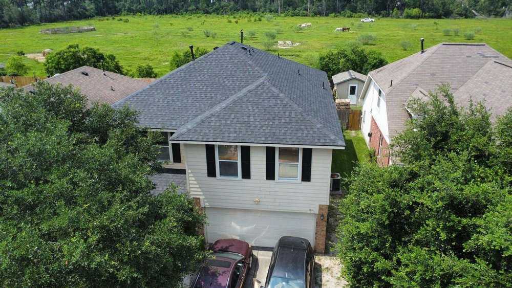 Slide of Hernandez Roofing & Siding