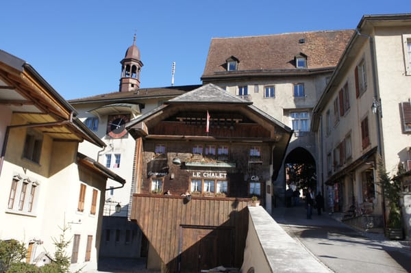 Chalet de Gruyères by null